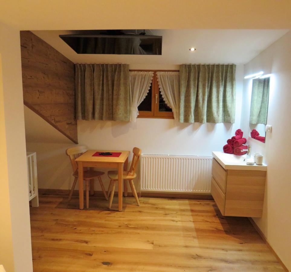 Haus Hubertus - Gaestehaus Sahler Partenen Εξωτερικό φωτογραφία